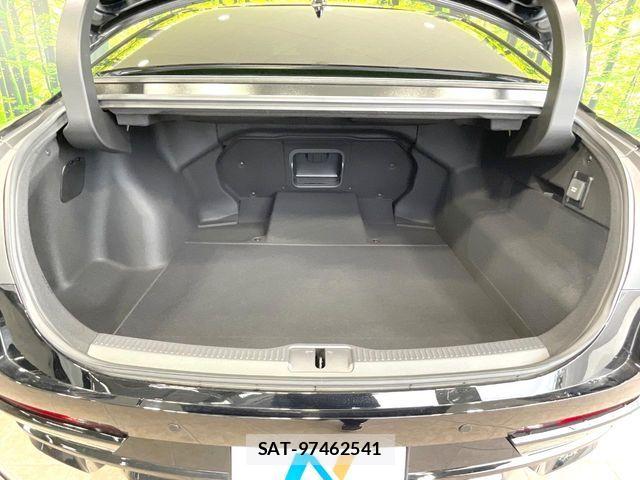 Toyota Crown Crossover 2023-09 8795578-9