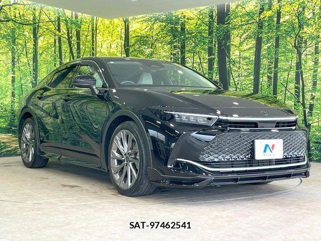 Toyota Crown Crossover 2023-09 8795578-15