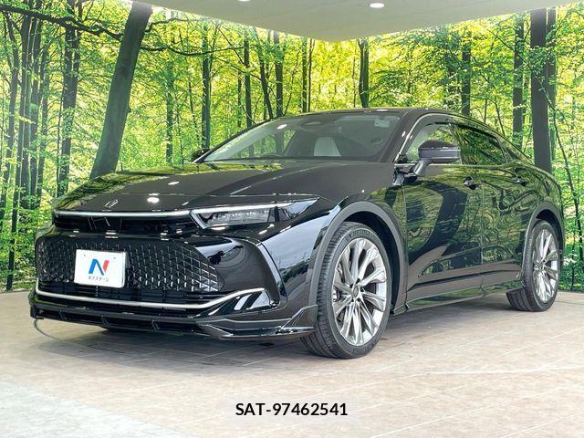 Toyota Crown Crossover 2023-09 8795578-2