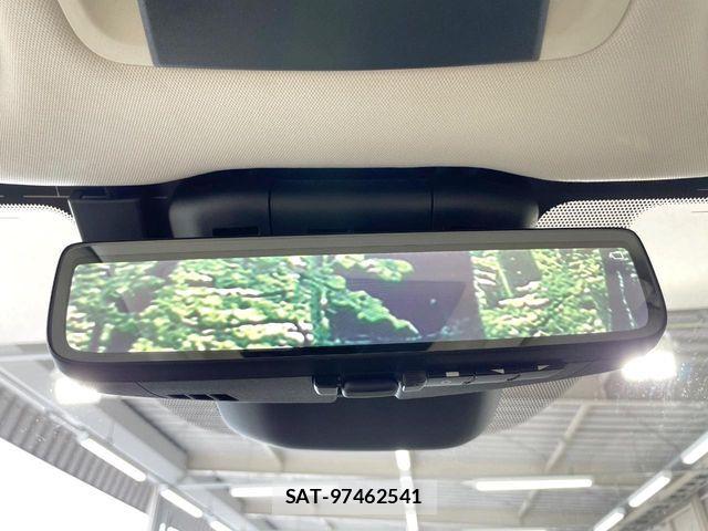 Toyota Crown Crossover 2023-09 8795578-6