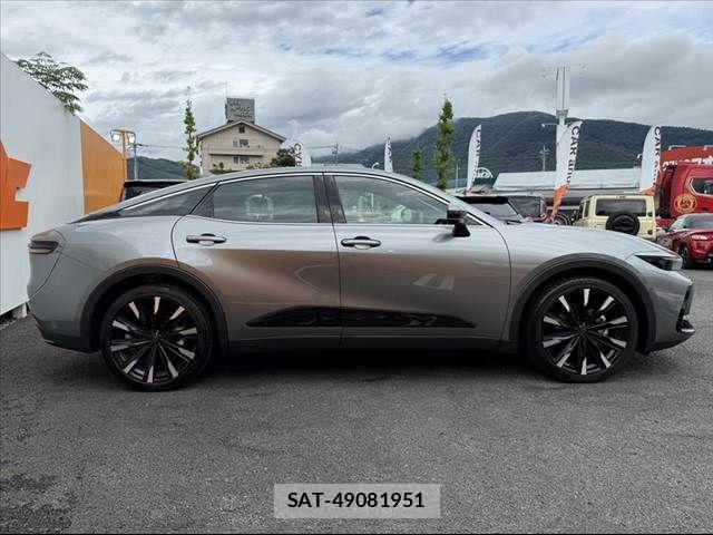 Toyota Crown Crossover 2024-04 8795574-11