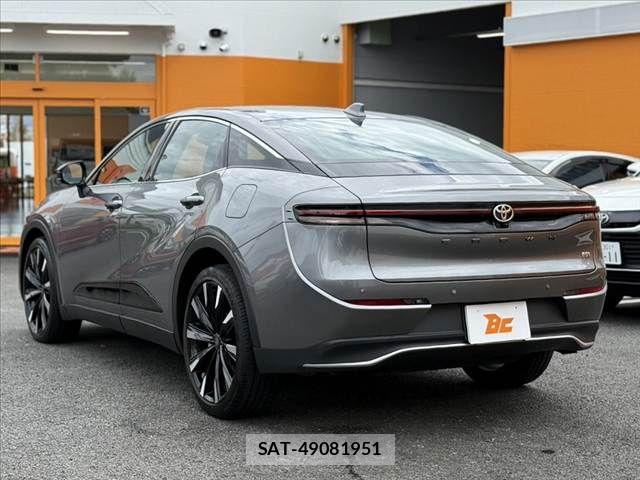 Toyota Crown Crossover 2024-04 8795574-12