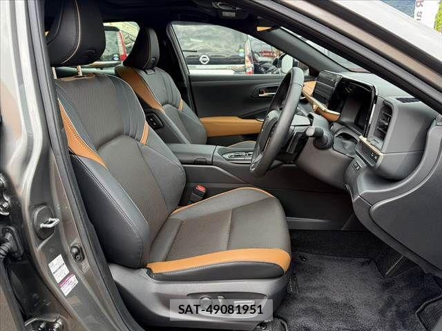Toyota Crown Crossover 2024-04 8795574-15