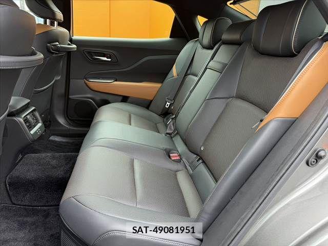 Toyota Crown Crossover 2024-04 8795574-17