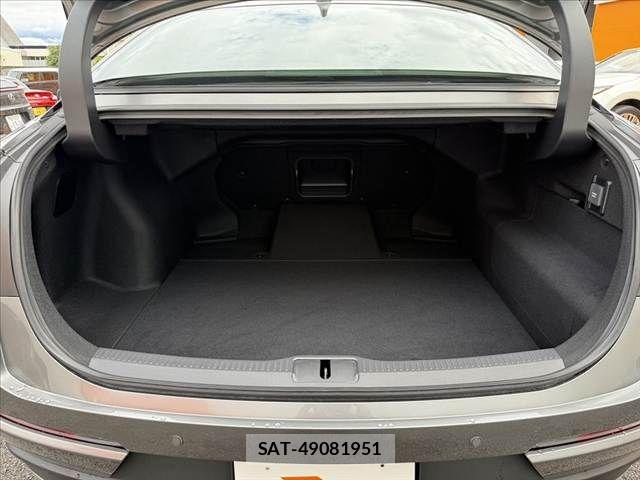 Toyota Crown Crossover 2024-04 8795574-18