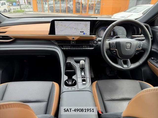 Toyota Crown Crossover 2024-04 8795574-1