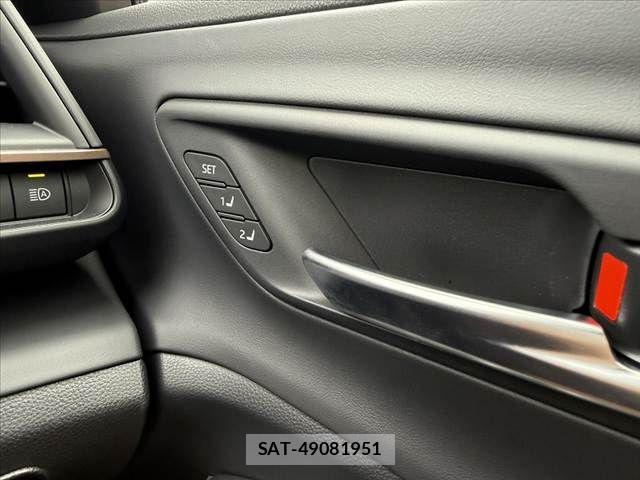 Toyota Crown Crossover 2024-04 8795574-20