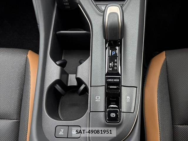Toyota Crown Crossover 2024-04 8795574-25