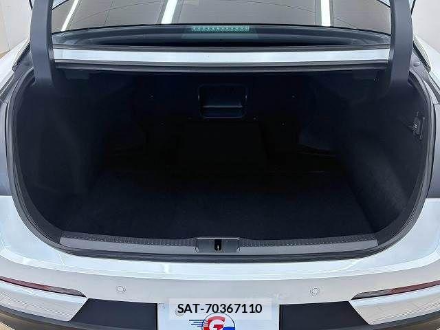 Toyota Crown Crossover 2023-11 8795580-12