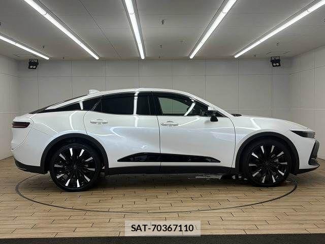 Toyota Crown Crossover 2023-11 8795580-17