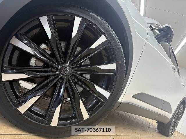 Toyota Crown Crossover 2023-11 8795580-18