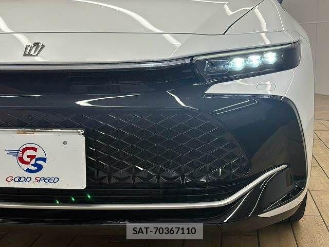 Toyota Crown Crossover 2023-11 8795580-19