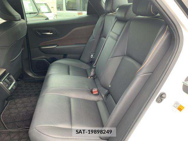 Toyota Crown Crossover 2023-09 8795581-25