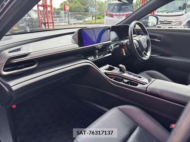 Toyota Crown Crossover 2023-10 8795583-12