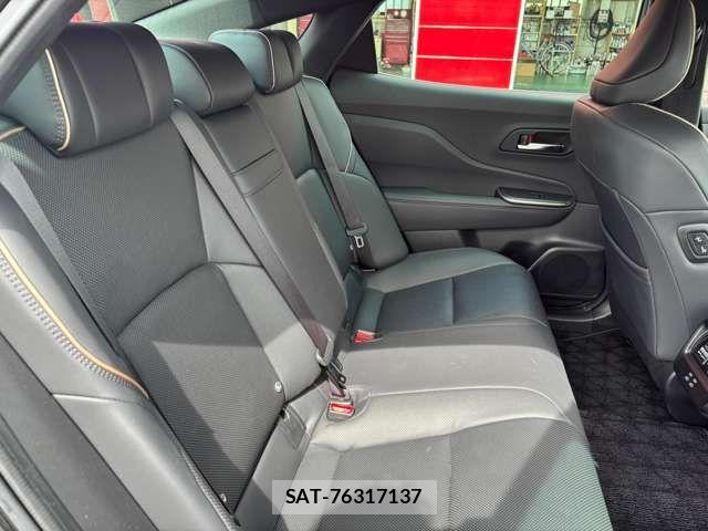 Toyota Crown Crossover 2023-10 8795583-14