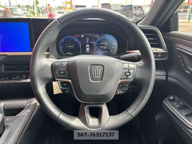Toyota Crown Crossover 2023-10 8795583-15