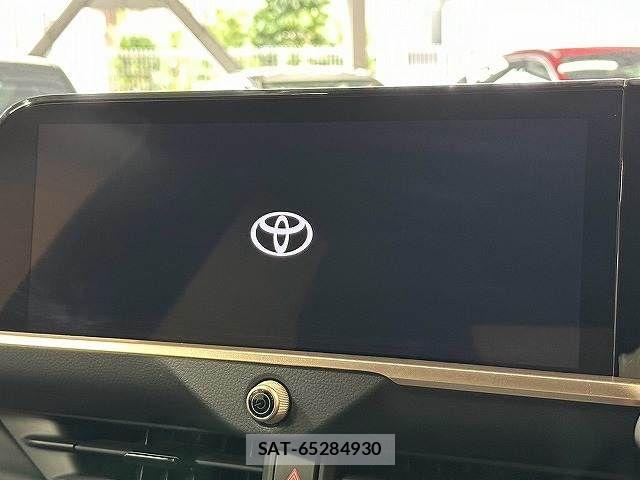 Toyota Crown Crossover 2023-06 8795582-2