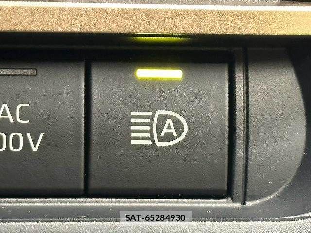 Toyota Crown Crossover 2023-06 8795582-8