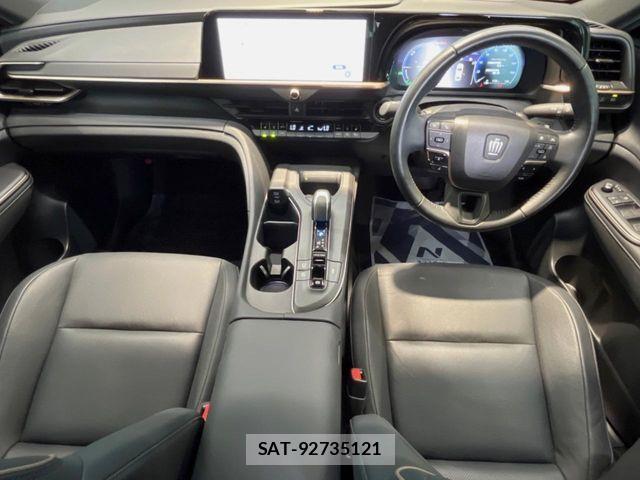 Toyota Crown Crossover 2024-07 8795579-1