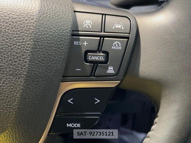 Toyota Crown Crossover 2024-07 8795579-4
