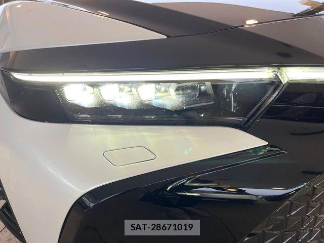 Toyota Crown Crossover 2023-05 8795576-12