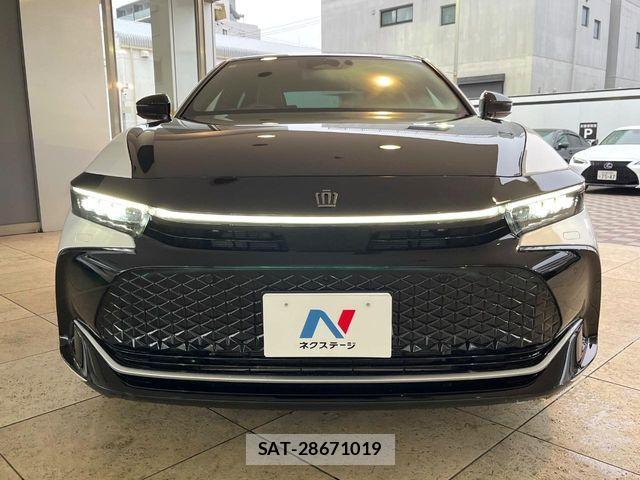 Toyota Crown Crossover 2023-05 8795576-13