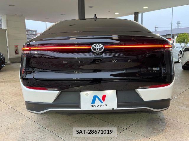 Toyota Crown Crossover 2023-05 8795576-14