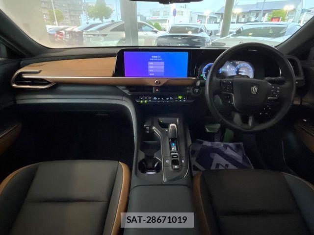 Toyota Crown Crossover 2023-05 8795576-1