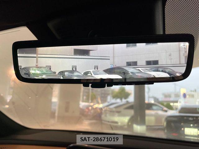 Toyota Crown Crossover 2023-05 8795576-4