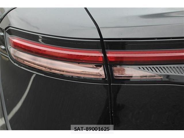 Toyota Crown Crossover 2024-10 8828359-14