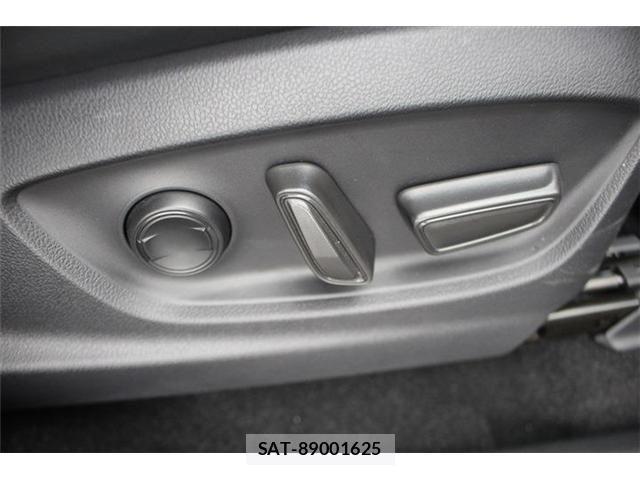 Toyota Crown Crossover 2024-10 8828359-26