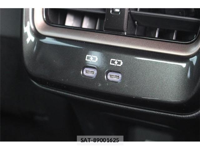 Toyota Crown Crossover 2024-10 8828359-27