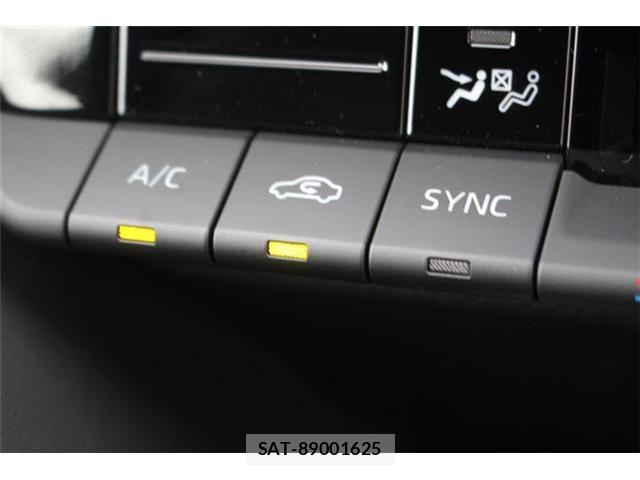 Toyota Crown Crossover 2024-10 8828359-6