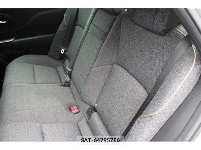 Toyota Crown Crossover 2023-05 8828360-23