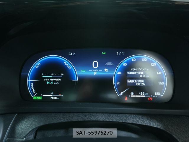 Toyota Crown Crossover 2023-08 8828357-17