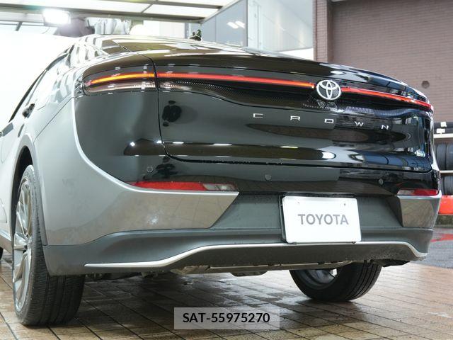 Toyota Crown Crossover 2023-08 8828357-25