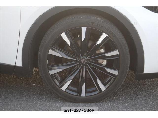 Toyota Crown Crossover 2023-08 8828356-9