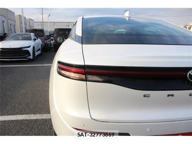 Toyota Crown Crossover 2023-08 8828356-11