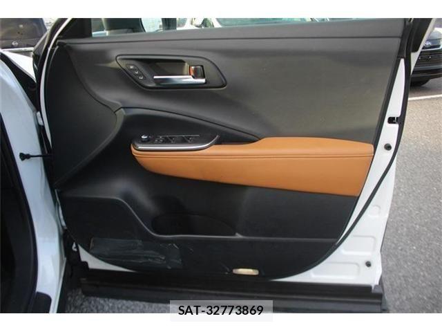 Toyota Crown Crossover 2023-08 8828356-15