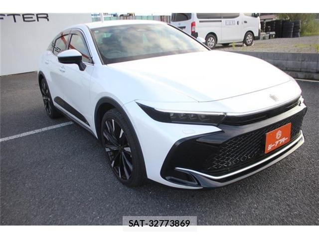 Toyota Crown Crossover 2023-08 8828356-29