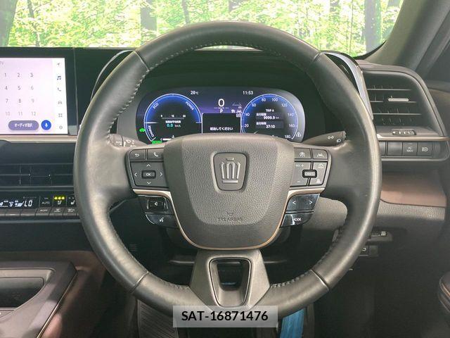 Toyota Crown Crossover 2024-02 8848549-10
