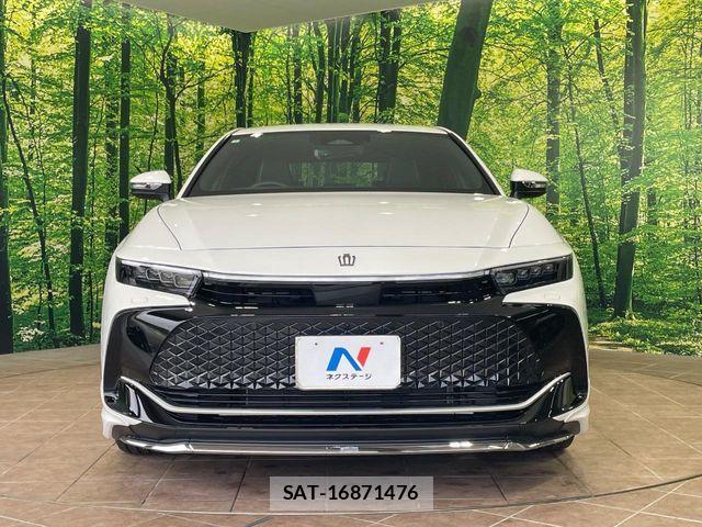 Toyota Crown Crossover 2024-02 8848549-13