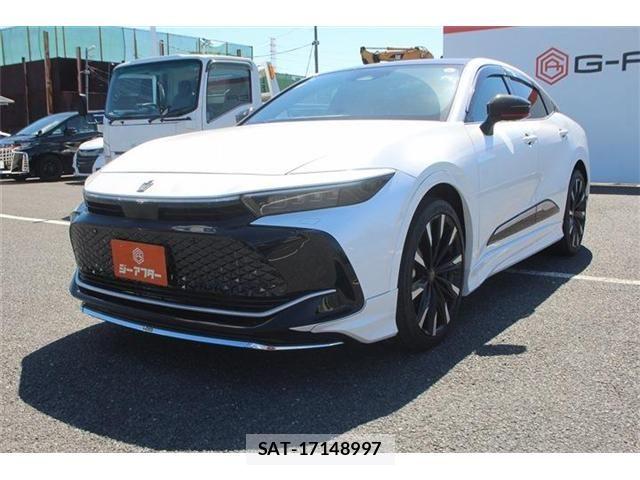 Toyota Crown Crossover 2024-09 8848553-9