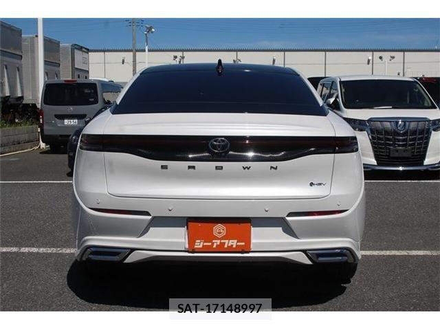 Toyota Crown Crossover 2024-09 8848553-12
