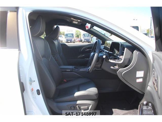 Toyota Crown Crossover 2024-09 8848553-21