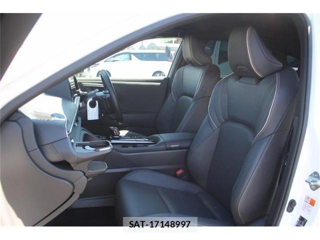 Toyota Crown Crossover 2024-09 8848553-25