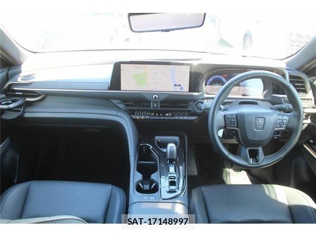 Toyota Crown Crossover 2024-09 8848553-26