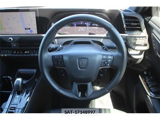 Toyota Crown Crossover 2024-09 8848553-27