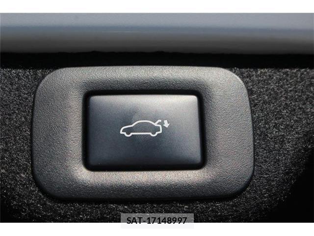 Toyota Crown Crossover 2024-09 8848553-6
