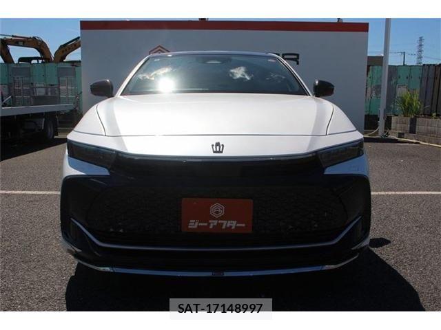Toyota Crown Crossover 2024-09 8848553-8